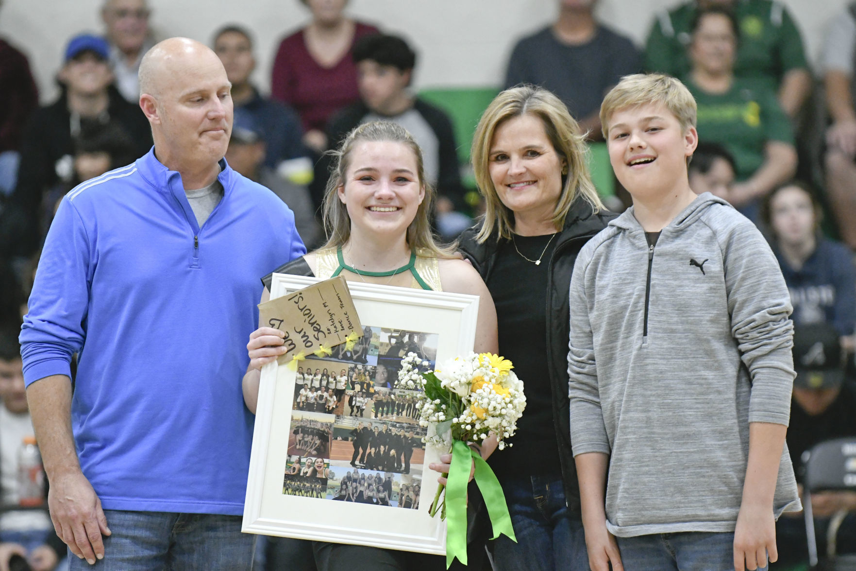021120 SJ senior night 19.jpg